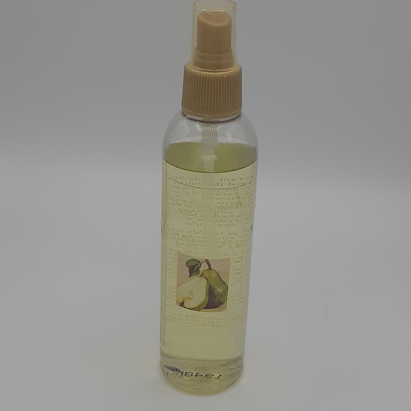 Victorias Secret Garden Pear Glace - Picture 2 of 2